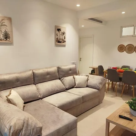Nunes Luxury * Ρόντα