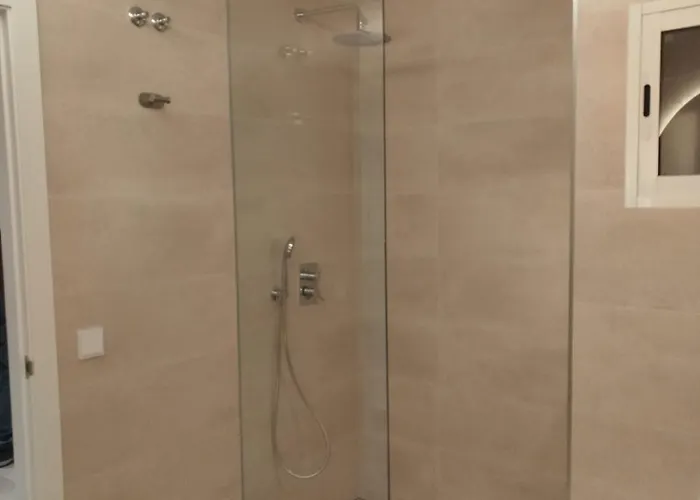 Nunes Luxury רונדה